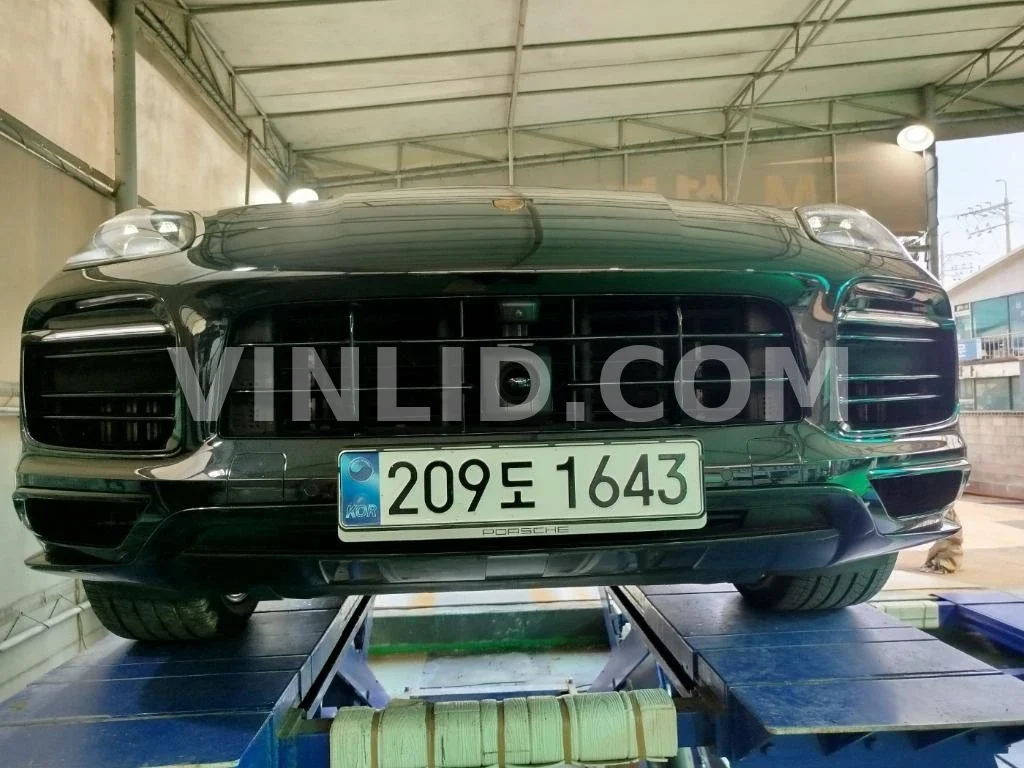 2021 Porsche Cayenne E-Hybrid COUPE (5 Seater) - Photo 1