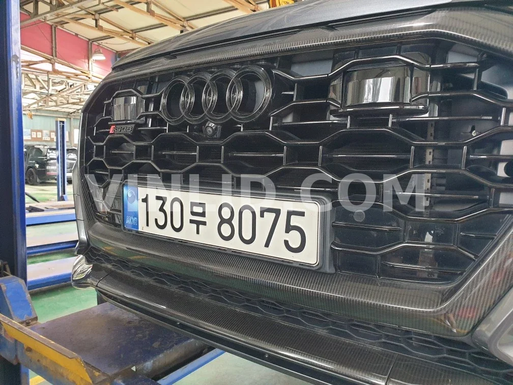 2023 Audi RS Q8 - Photo 1
