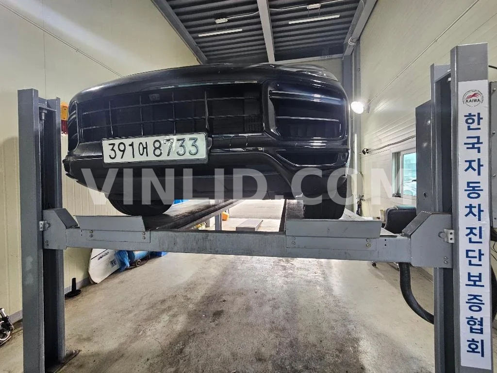 2020 Porsche Cayenne Turbo - Photo 1