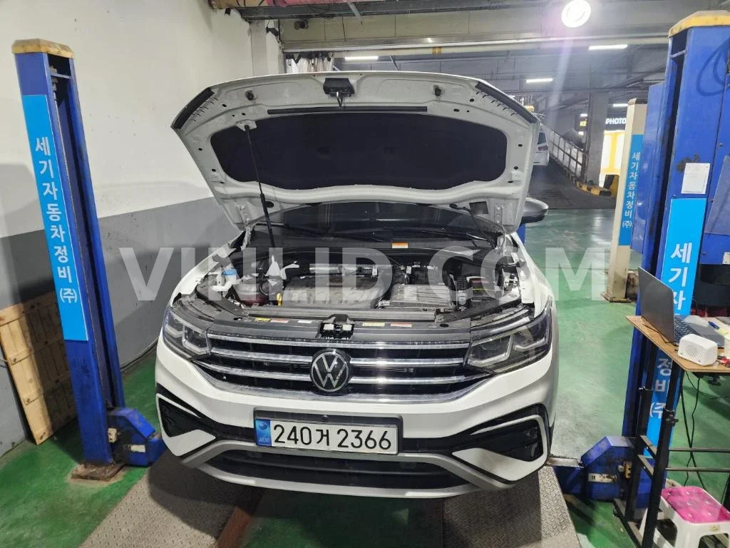 2023 Volkswagen Tiguan Allspace - Photo 1