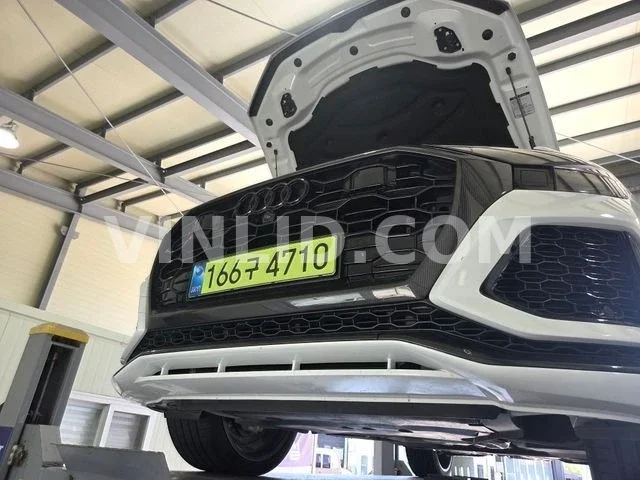 2021 Audi 4M - Photo 1