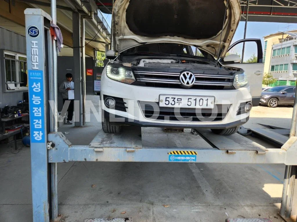 2012 Volkswagen Tiguan 2.0 TDI Blue Motion - Photo 1
