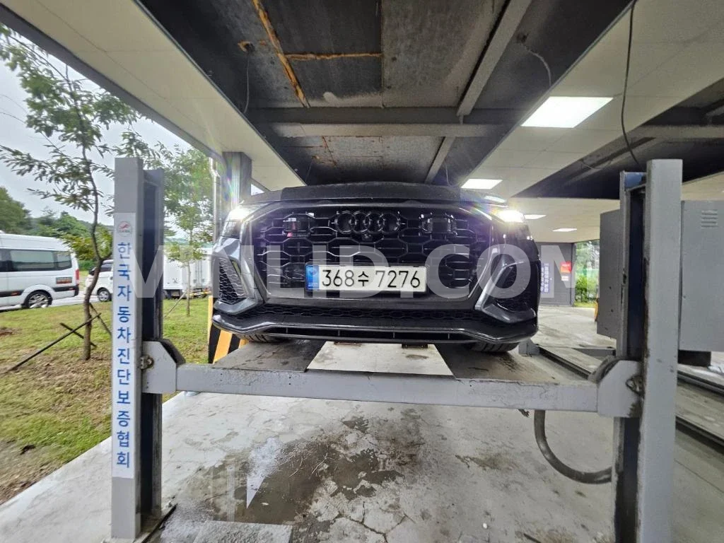 2022 Audi RS Q8 - Photo 1