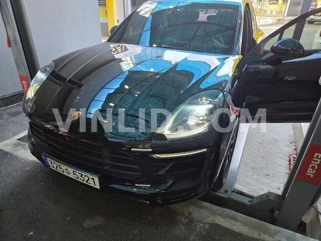 2018 Porsche Macan - Photo 1