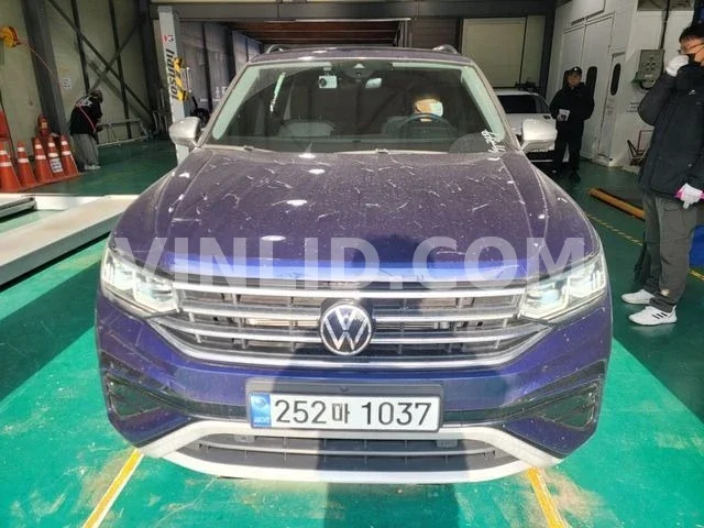 2023 Volkswagen Tiguan E - Photo 1