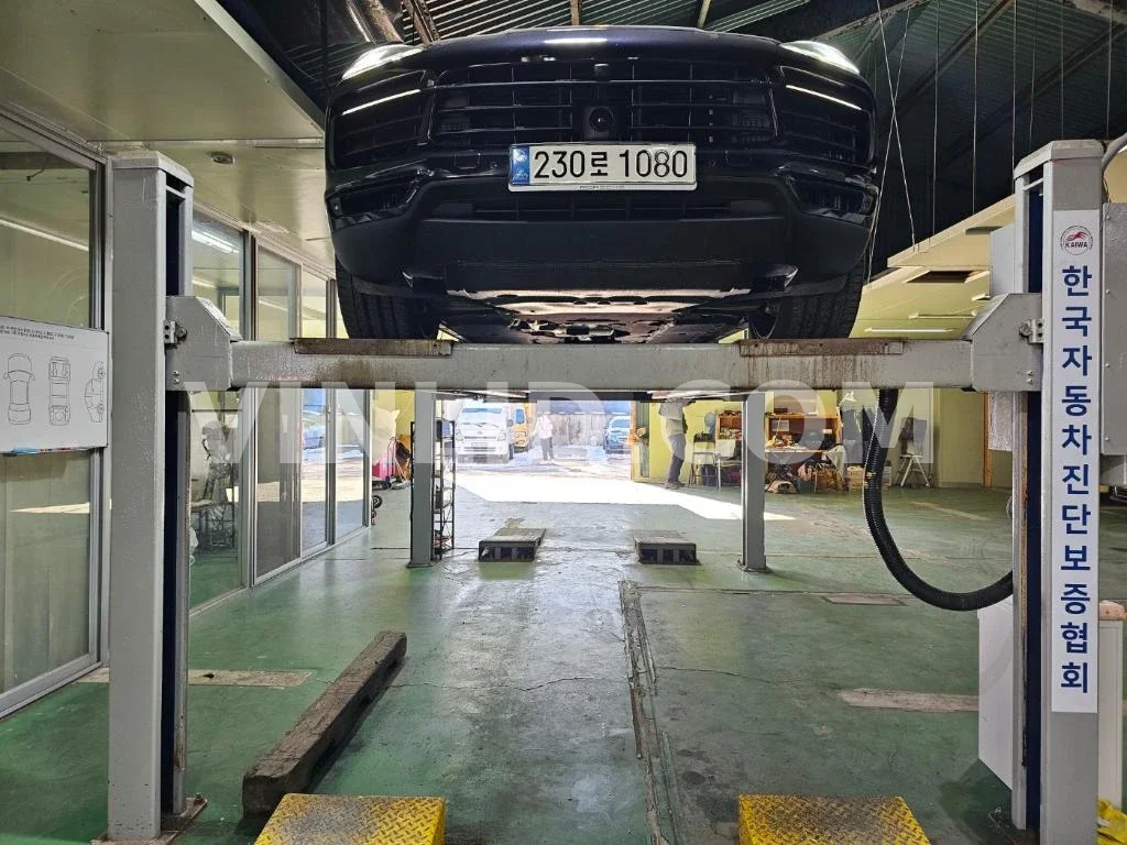 2021 Porsche Cayenne COUPE (5 Seater) - Photo 1