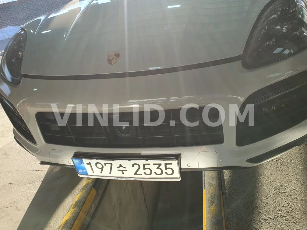 2021 Porsche Cayenne COUPE (5 Seater) - Photo 1