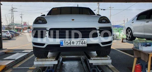 2021 Porsche Cayenne COUPE (5 Seater) - Photo 1