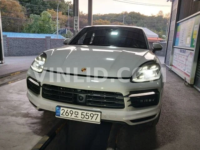 2022 Porsche Cayenne COUPE (5 Seater) - Photo 1