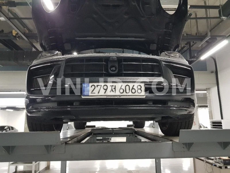 2023 Porsche Macan S - Photo 1