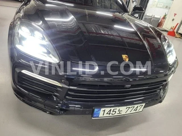2020 Porsche Cayenne - Photo 1