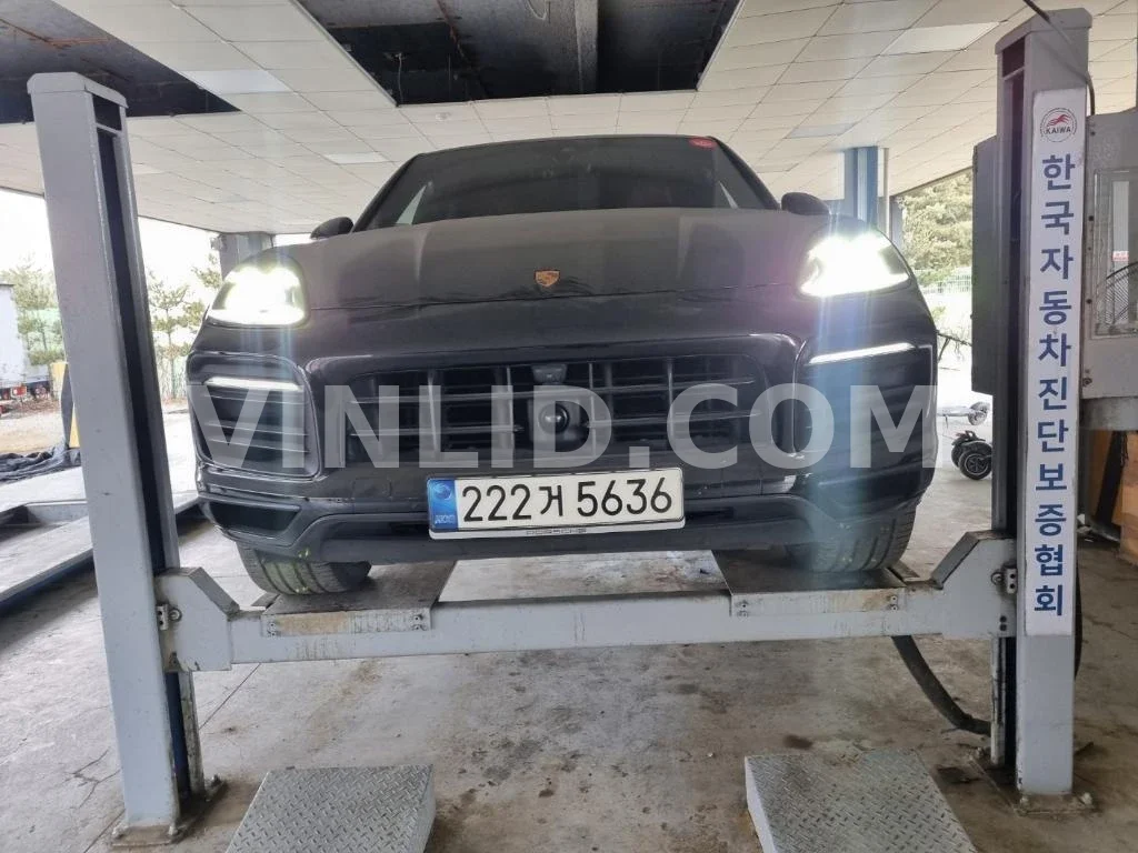 2021 Porsche Cayenne COUPE (5 Seater) - Photo 1