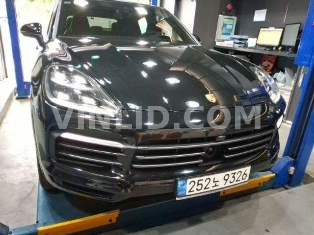 2023 Porsche Cayenne - Photo 1