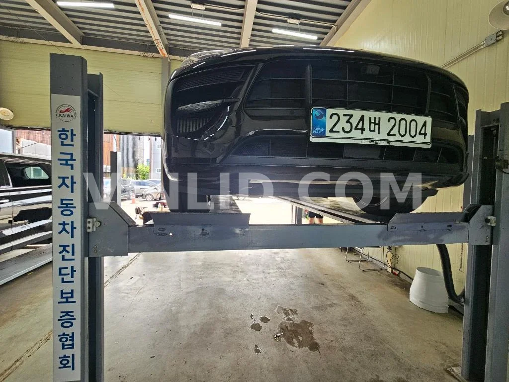 2021 Porsche Macan GTS - Photo 1