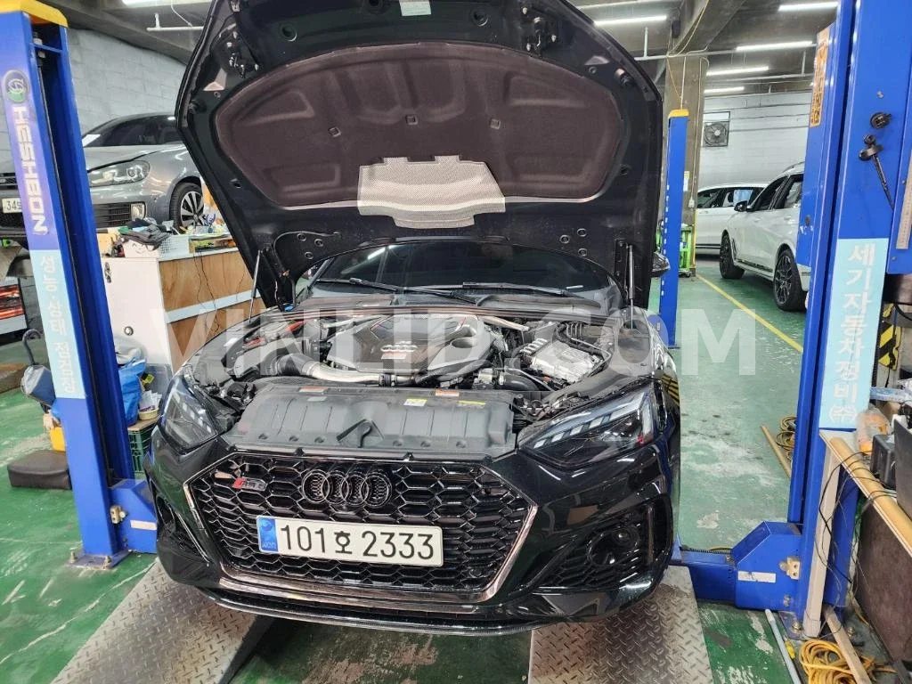 2023 Audi RS 5 Sportback - Photo 1