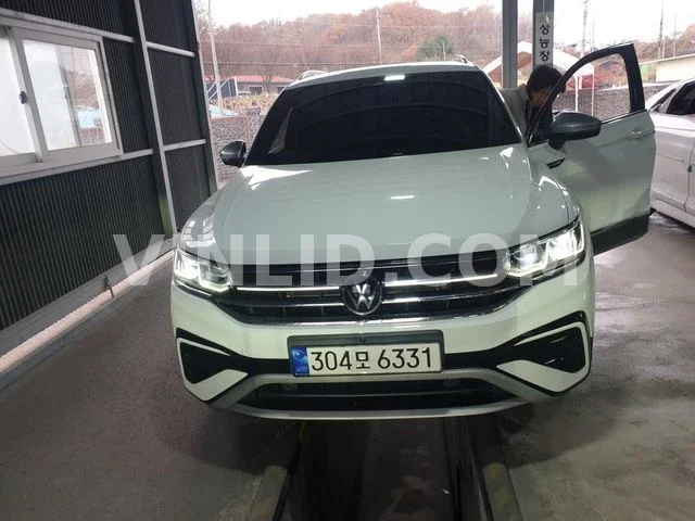 2023 Volkswagen Tiguan Allspace - Photo 1