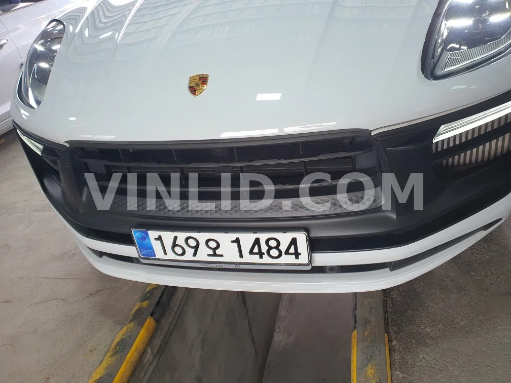2022 Porsche Macan S - Photo 1