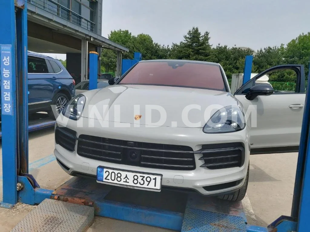 2023 Porsche Cayenne COUPE (5 Seater) - Photo 1
