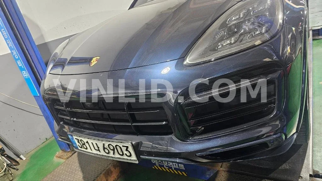 2020 Porsche Cayenne COUPE (5 Seater) - Photo 1