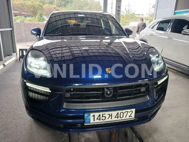 2022 Porsche Macan S - Photo 1