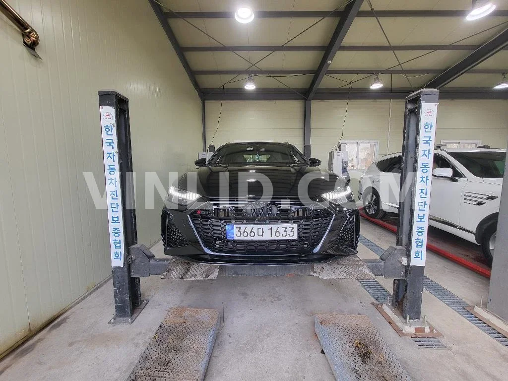2022 Audi RS 6 Avant - Photo 1