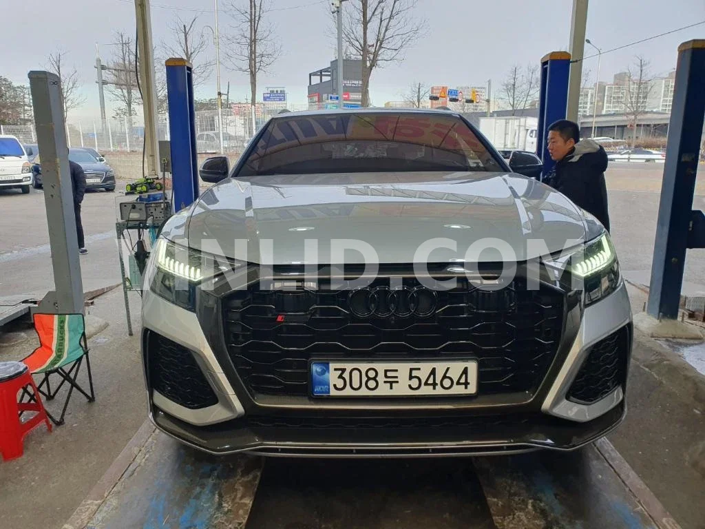 2021 Audi RS Q8 - Photo 1