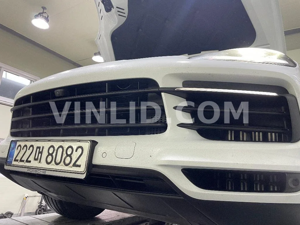 2020 Porsche Cayenne COUPE (5 Seater) - Photo 1