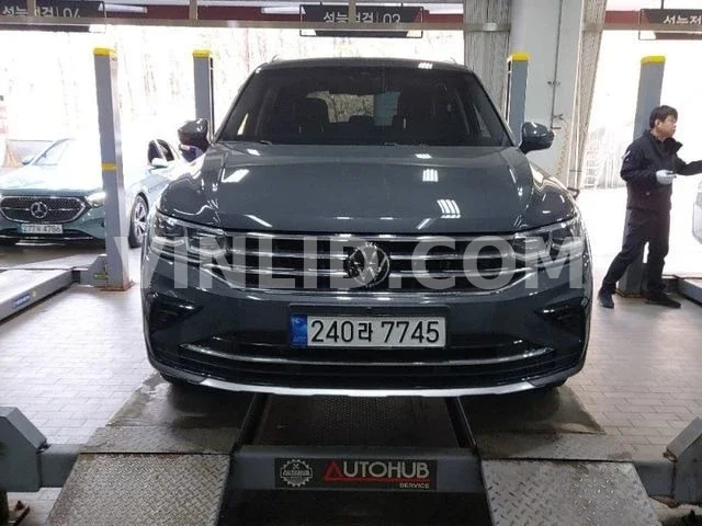 2022 Volkswagen Tiguan - Photo 1