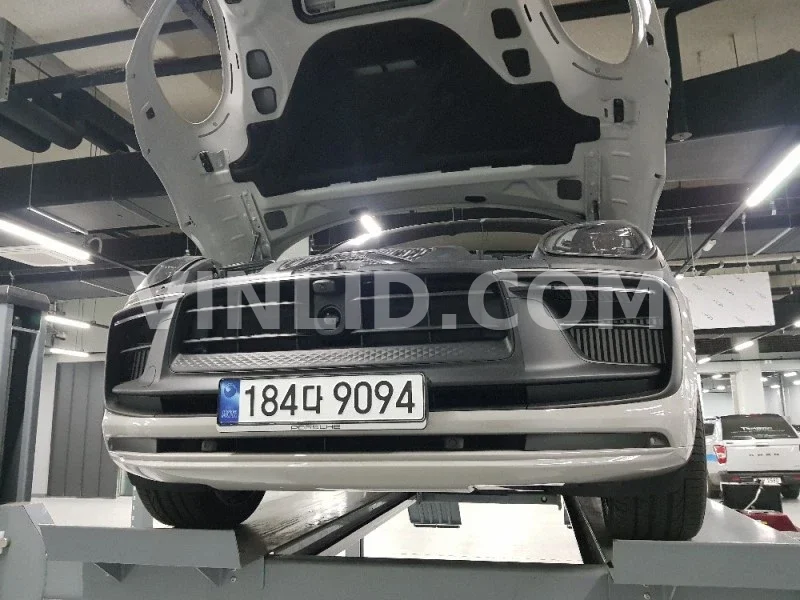 2023 Porsche Macan GTS - Photo 1