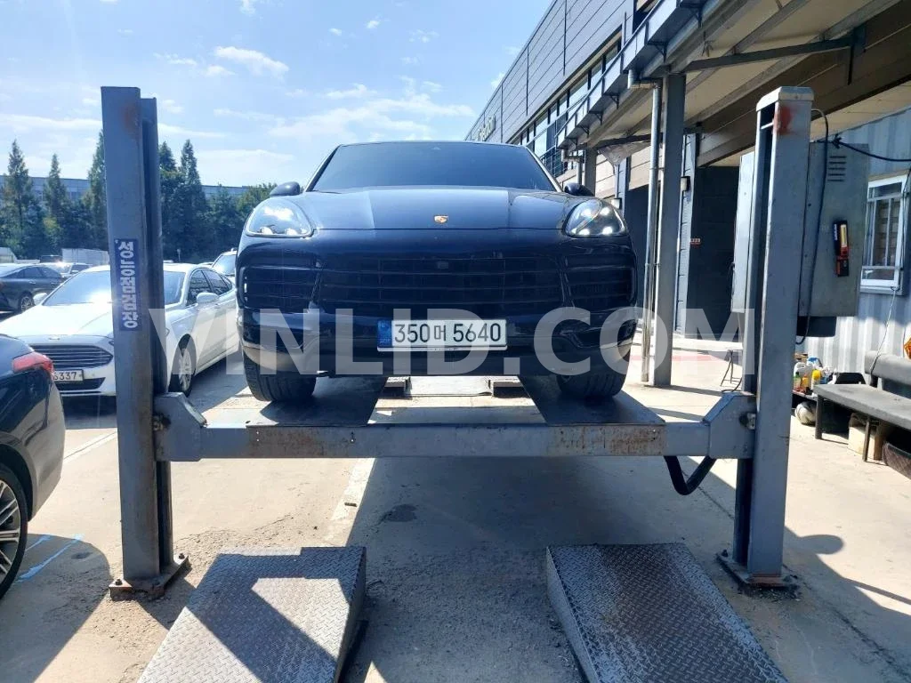 2021 Porsche Cayenne COUPE (5 Seater) - Photo 1