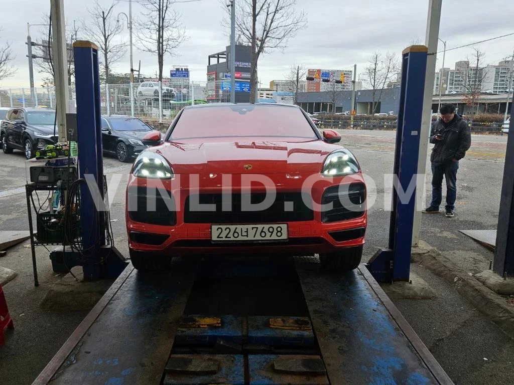 2020 Porsche Cayenne COUPE - Photo 1