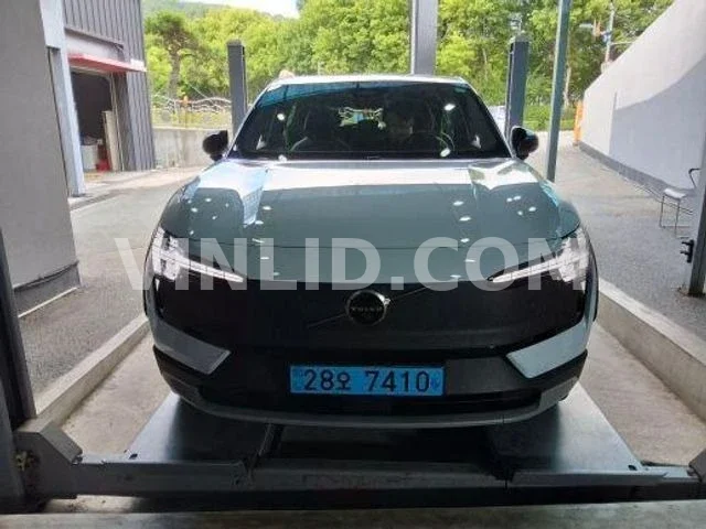 2025 Volvo EX 30 - Photo 1
