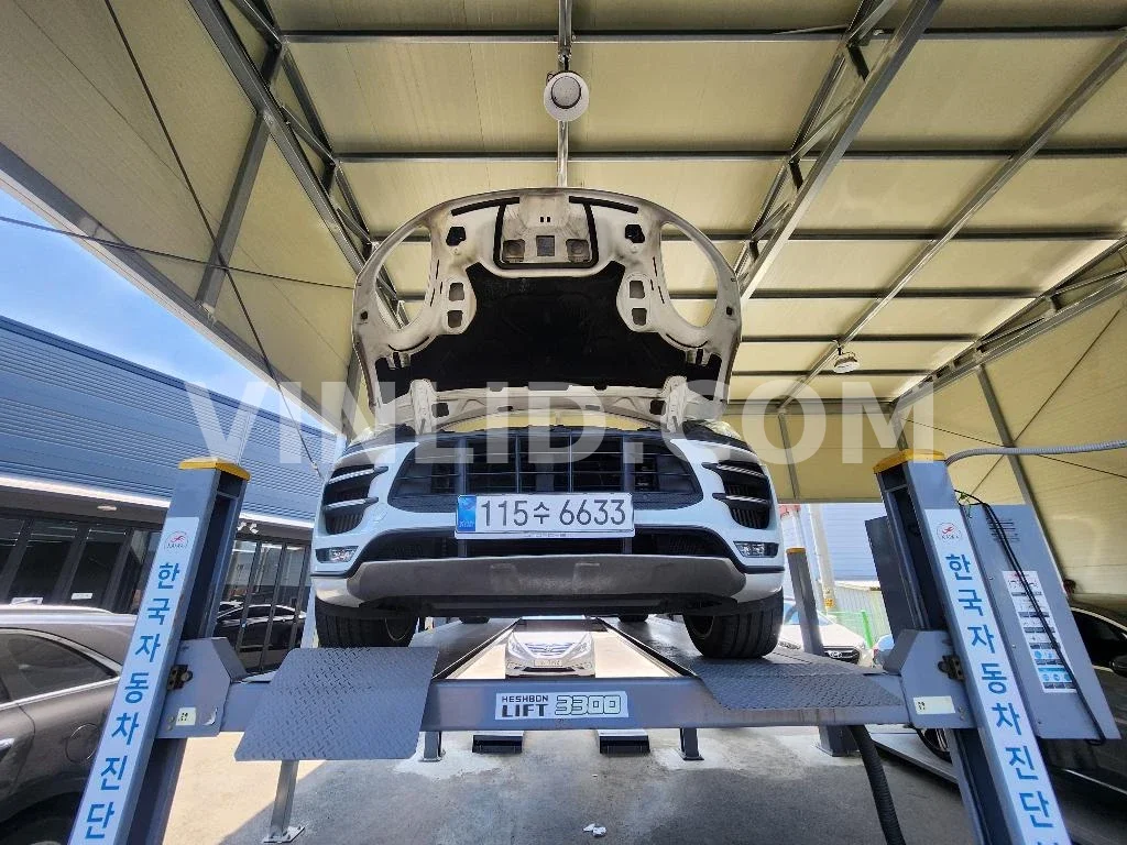 2015 Porsche Macan Turbo - Photo 1