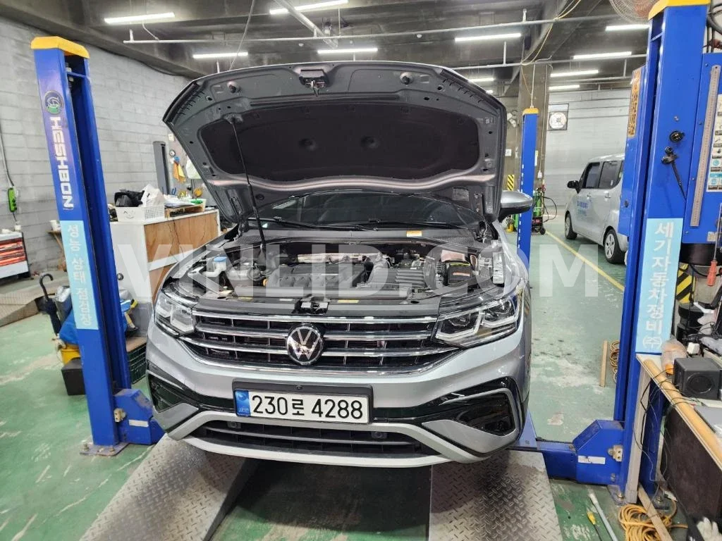 2023 Volkswagen Tiguan Allspace - Photo 1