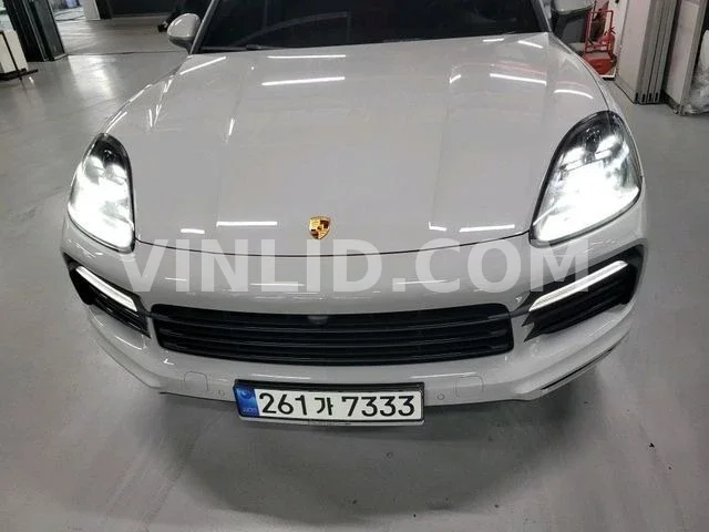 2021 Porsche Cayenne - Photo 1