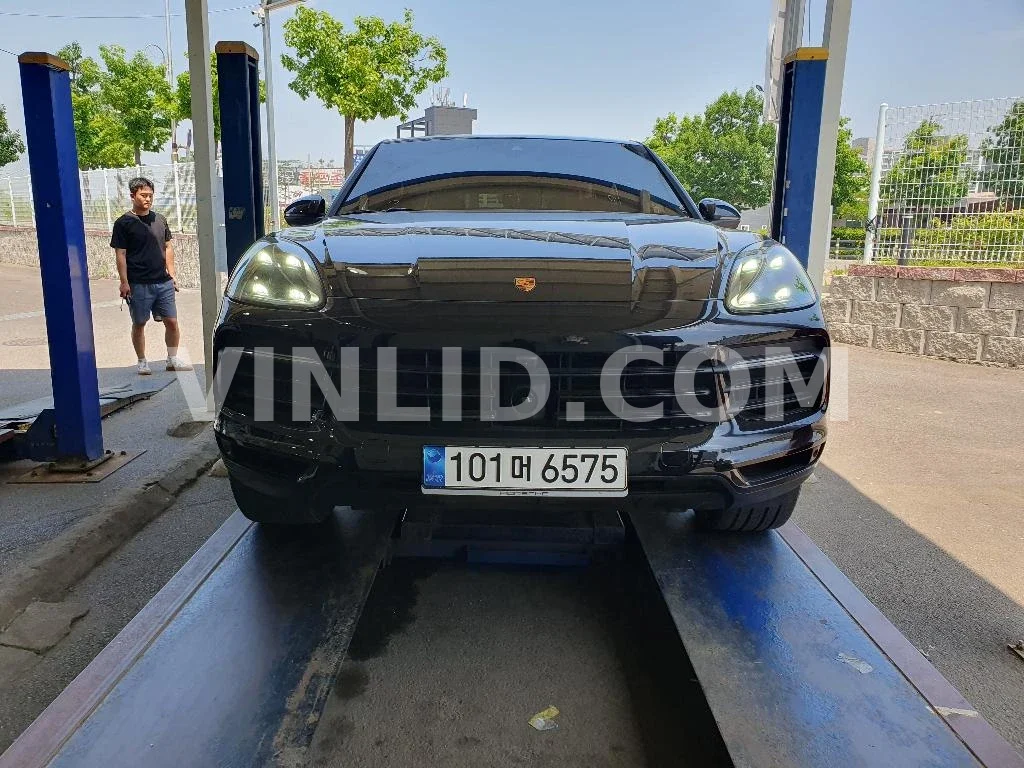 2021 Porsche Cayenne COUPE (5 Seater) - Photo 1