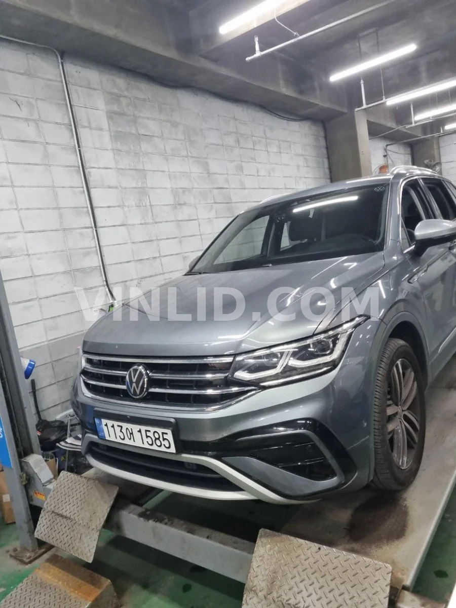 2024 Volkswagen Tiguan Allspace - Photo 1