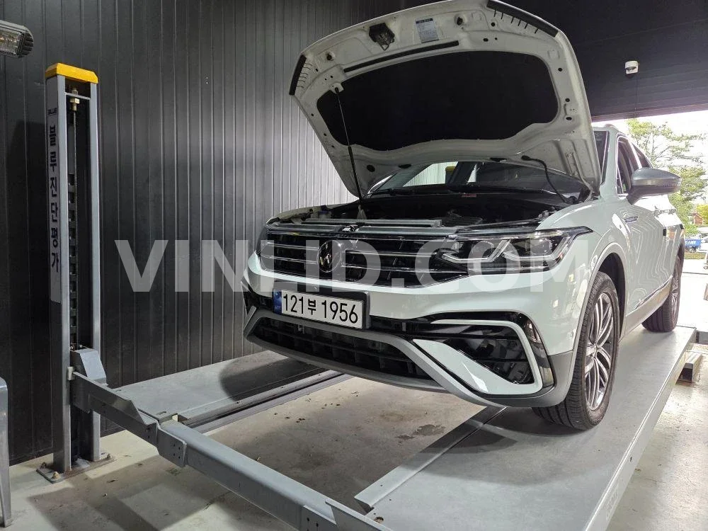 2023 Volkswagen Tiguan Allspace - Photo 1