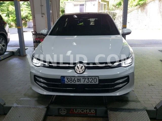 2026 Volkswagen Golf - Photo 1
