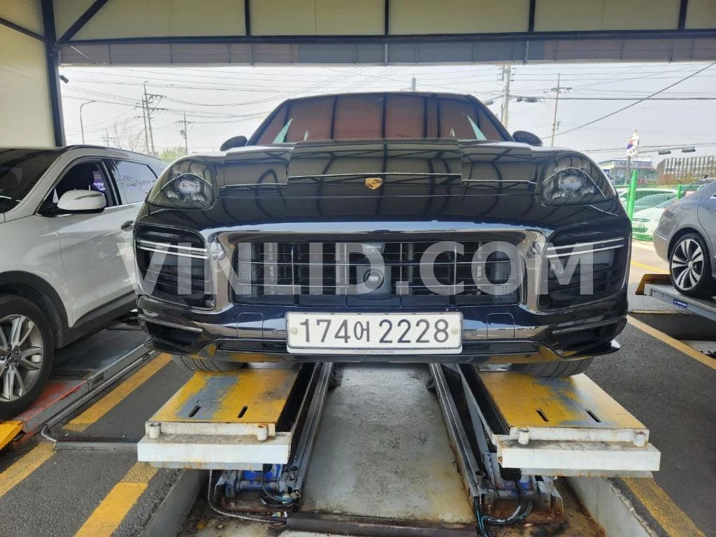 2020 Porsche Cayenne Turbo COUPE (5 Seater) - Photo 1