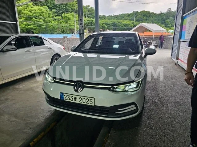 2022 Volkswagen Golf - Photo 1