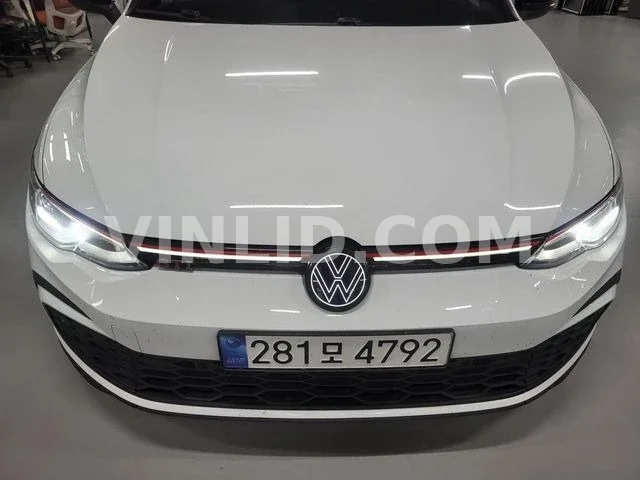 2024 Volkswagen Golf - Photo 1