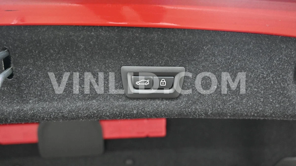 2021 BMW M3 Competition - Photo 20