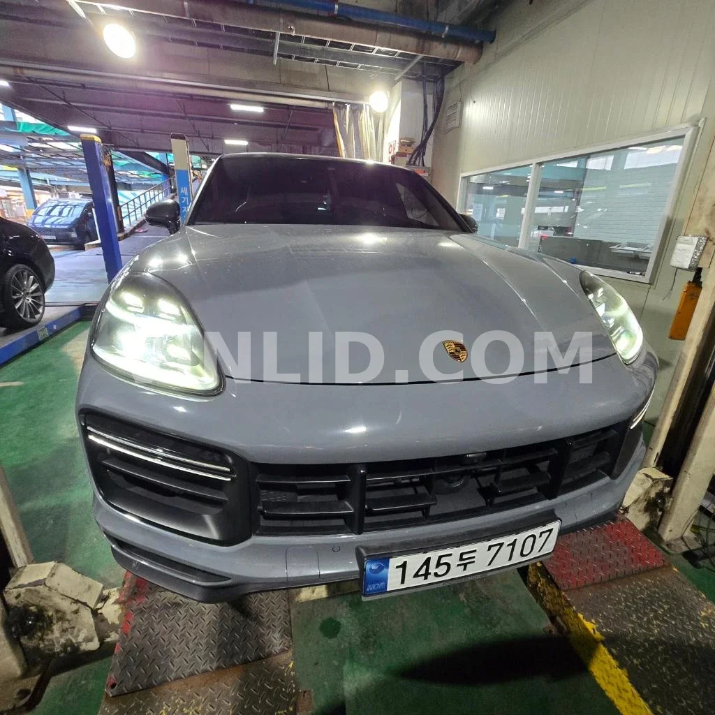 2022 Porsche Cayenne Turbo GT - Photo 1