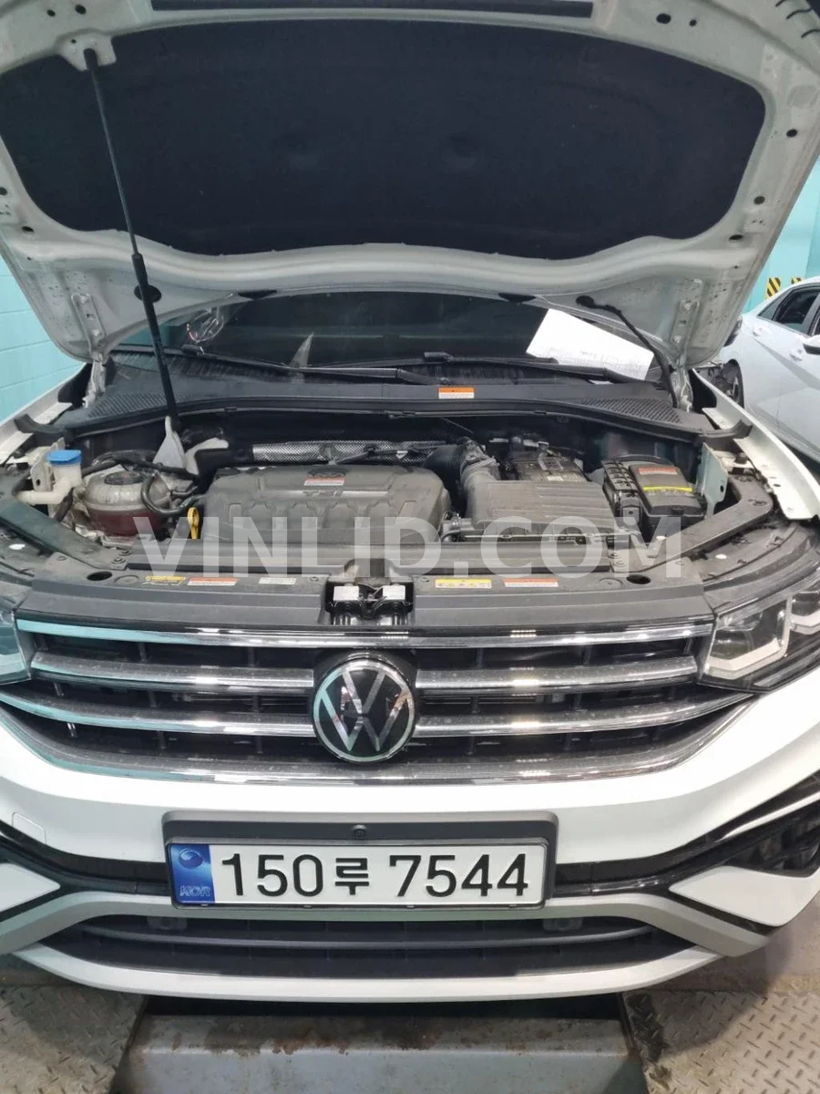 2023 Volkswagen Tiguan Allspace - Photo 1