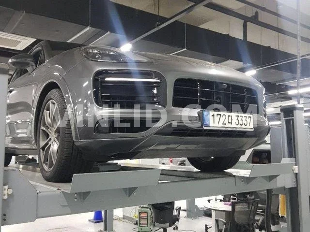 2021 Porsche Cayenne COUPE (5 Seater) - Photo 1