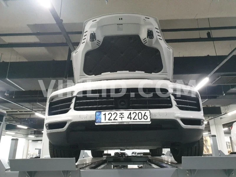2023 Porsche Cayenne E-Hybrid COUPE (5 Seater) - Photo 1