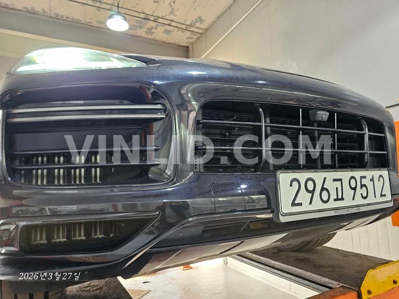 2020 Porsche Cayenne - Photo 1