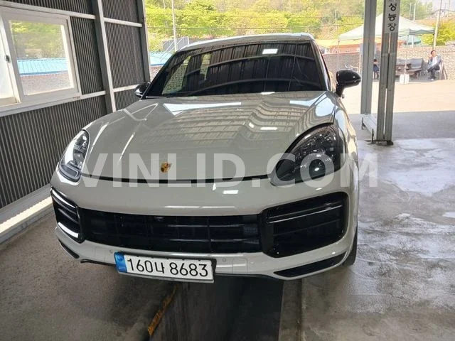 2020 Porsche Cayenne Turbo - Photo 1