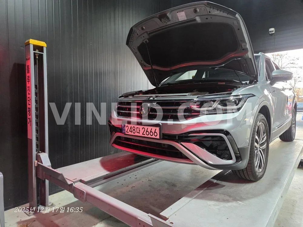 2023 Volkswagen Tiguan Allspace - Photo 1